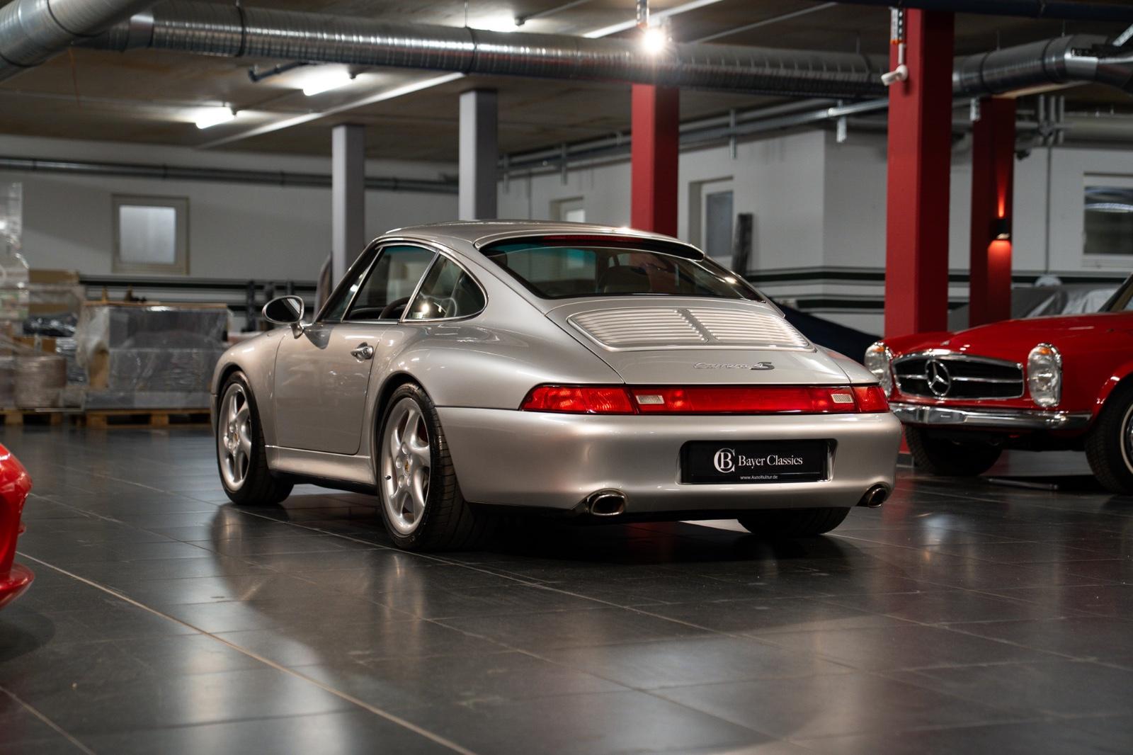Porsche 993 4S -ERSTLACK-PORSCHE EXCLUSIVE AUSSTATTUNG