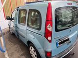 Renault Kangoo Happy Family 1.5 dCi 90 FAP Happy Family - Renault Kangoo aus 2010 mit Diesel-Antrieb