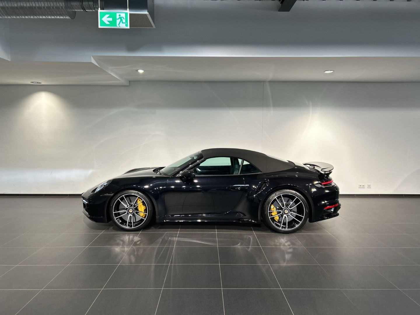 Porsche 992 911 Turbo S Cabriolet Burmester Nachtsicht imagem 2