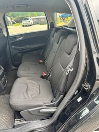 Ford Galaxy - 8