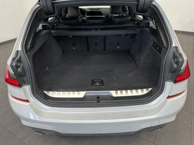 Fahrzeugabbildung BMW 330e Touring M-Sport NAV+LED+AHK+KAMERA+LIVECOCK