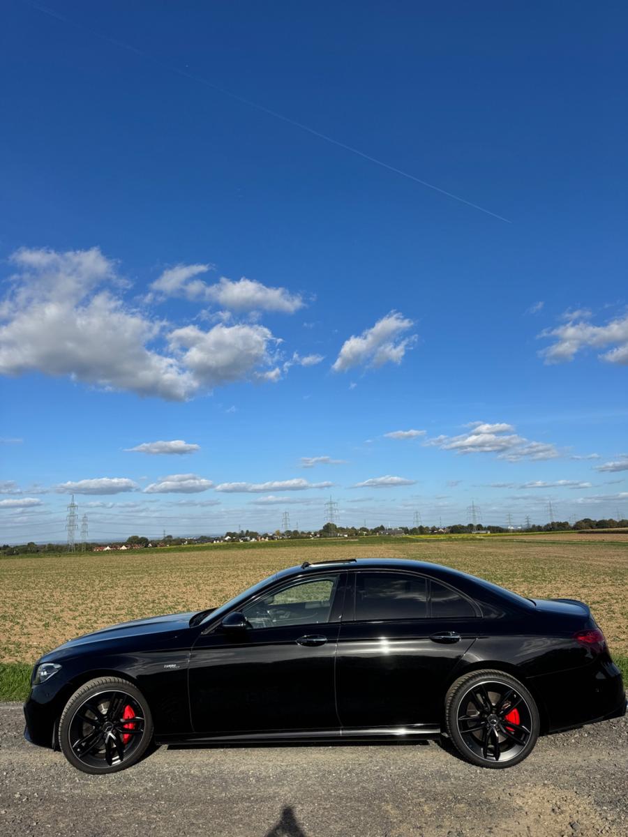 Mercedes-Benz E 53 AMG E 53 4MATIC+ Autom. Standard