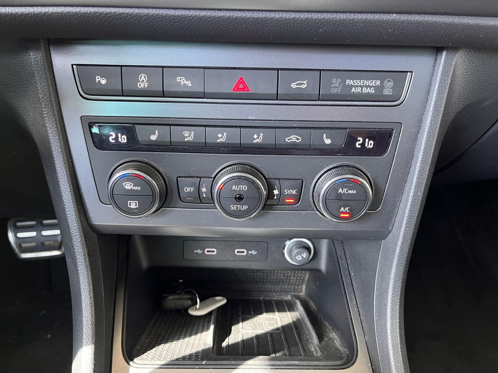 Fahrzeugabbildung CUPRA Ateca 4Drive AHK PANO LED NAVI 360° KAM