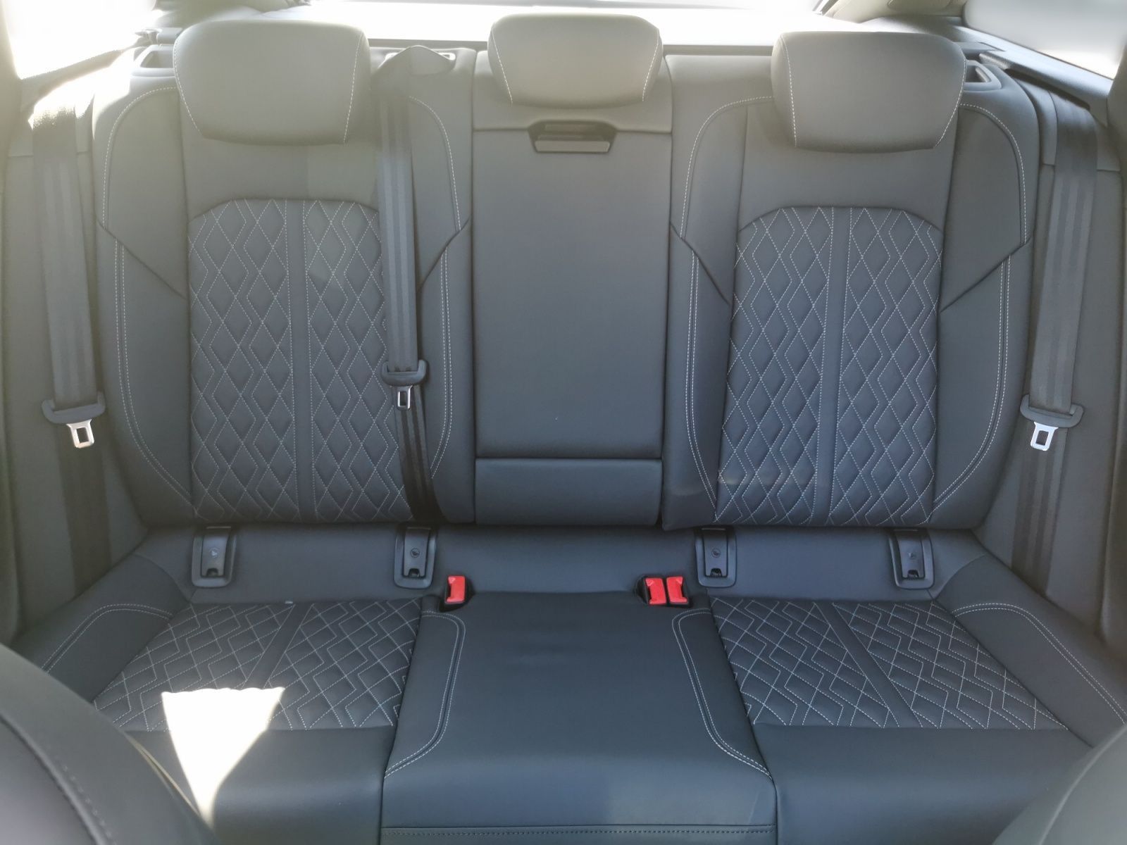 Audi A6 - Bild 17