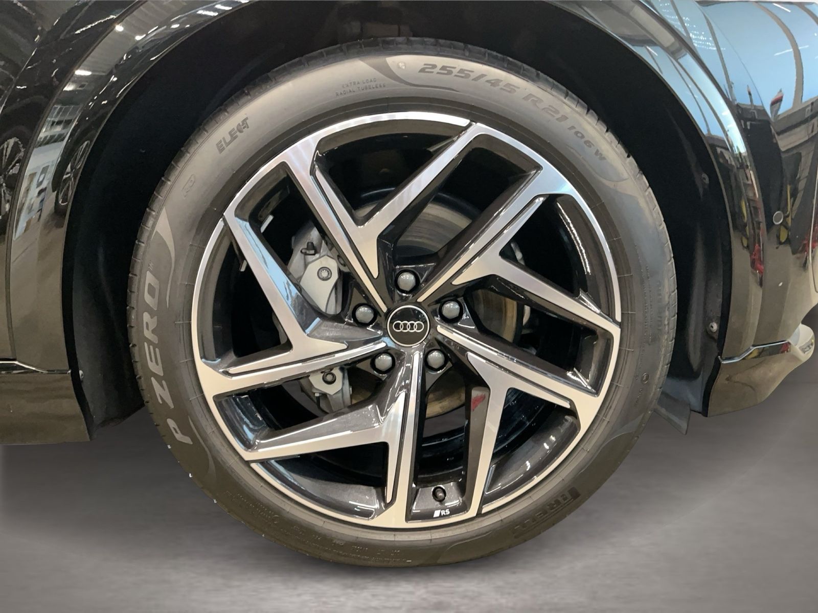 Audi Q6 e-tron quattro 360 4SHZ ACC Akustikglas foto 5