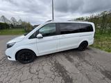 Mercedes-Benz V 220 d  4 Matic Behindertenumbau AMF Bruns - Mercedes-Benz V 220 aus 2018
