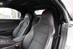 PORSCHE 718 Boxster Spyder Kreide/Bose/Carbon