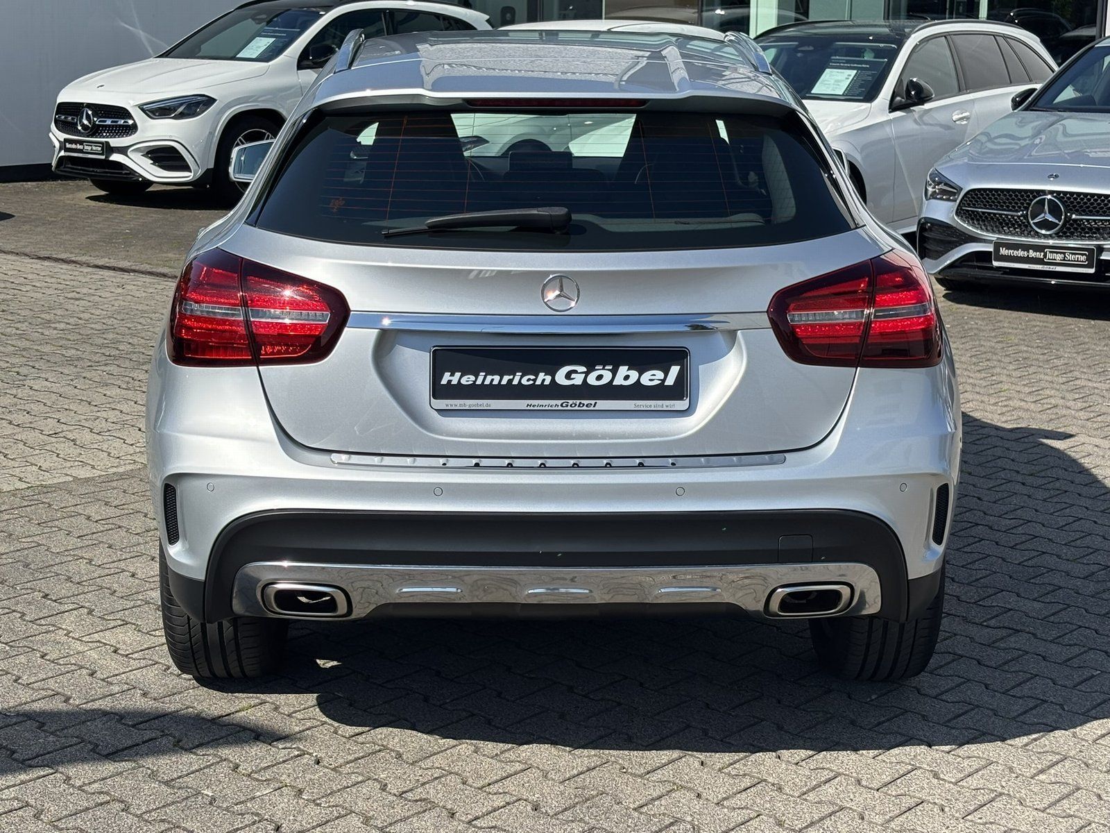 Fahrzeugabbildung Mercedes-Benz GLA 200 AMG*LED*DIGITALES-RADIO*NAVI*CD-PLAYER*