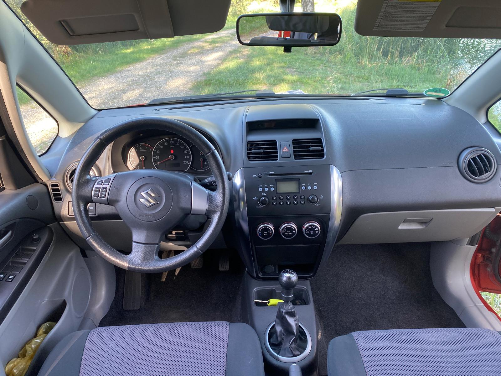 Suzuki SX4 1.6 VVT 2WD Comfort Klima ,TÜV neu !!