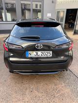 Toyota Corolla 2,0 Hybrid GR Sport Touring Sports G... - Toyota Corolla mit Benzin-Antrieb: Kombi, Automatik