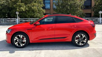 Audi Q8 - 2