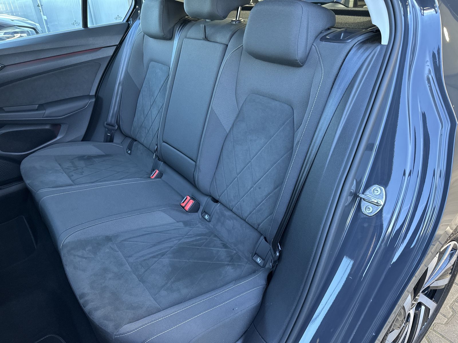 Fahrzeugabbildung Volkswagen Golf 1.4 TSI DSG Style eHybrid NAV+LED+AHK+KAMER
