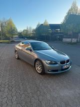 BMW 325i e92 TÜV NEU - BMW 325 aus 2006: Coupe, 325i