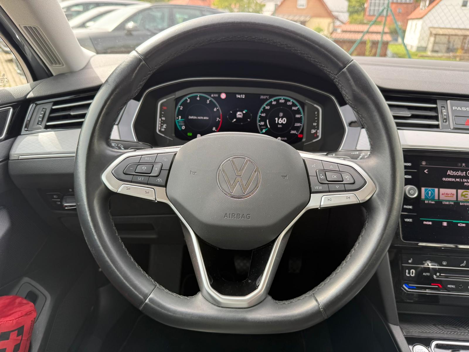 Volkswagen Passat Var. Business 2.0 TSI DSG AHK ACC APP NAV, миниатюра 18