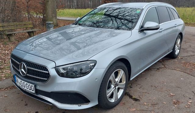 MERCEDES-BENZ E 220 d T Autom. -