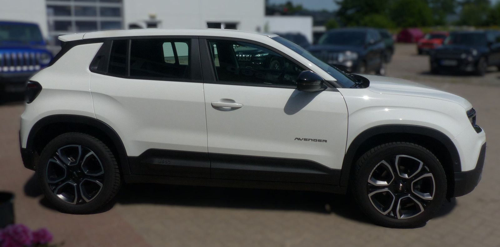 Jeep Avenger Altitude Mild-Hybrid, Navi, Kamera, CarP imagem 2