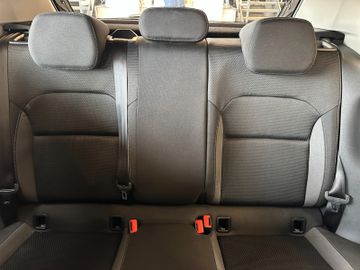 Skoda Fabia Tour *1. Hand*Klima*MirrorLink*LED*PDC*