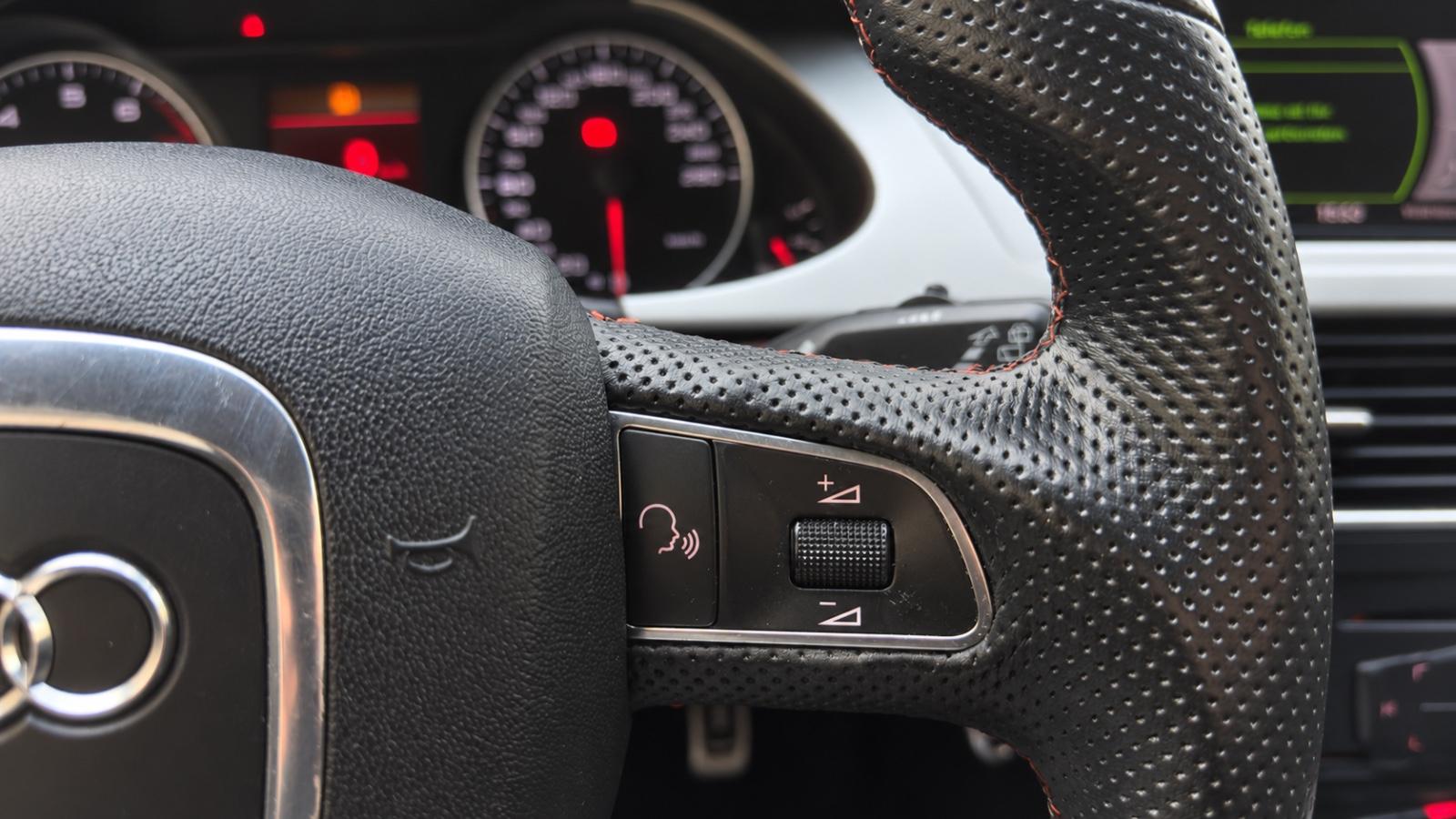 Audi A4 2009 — photo 21