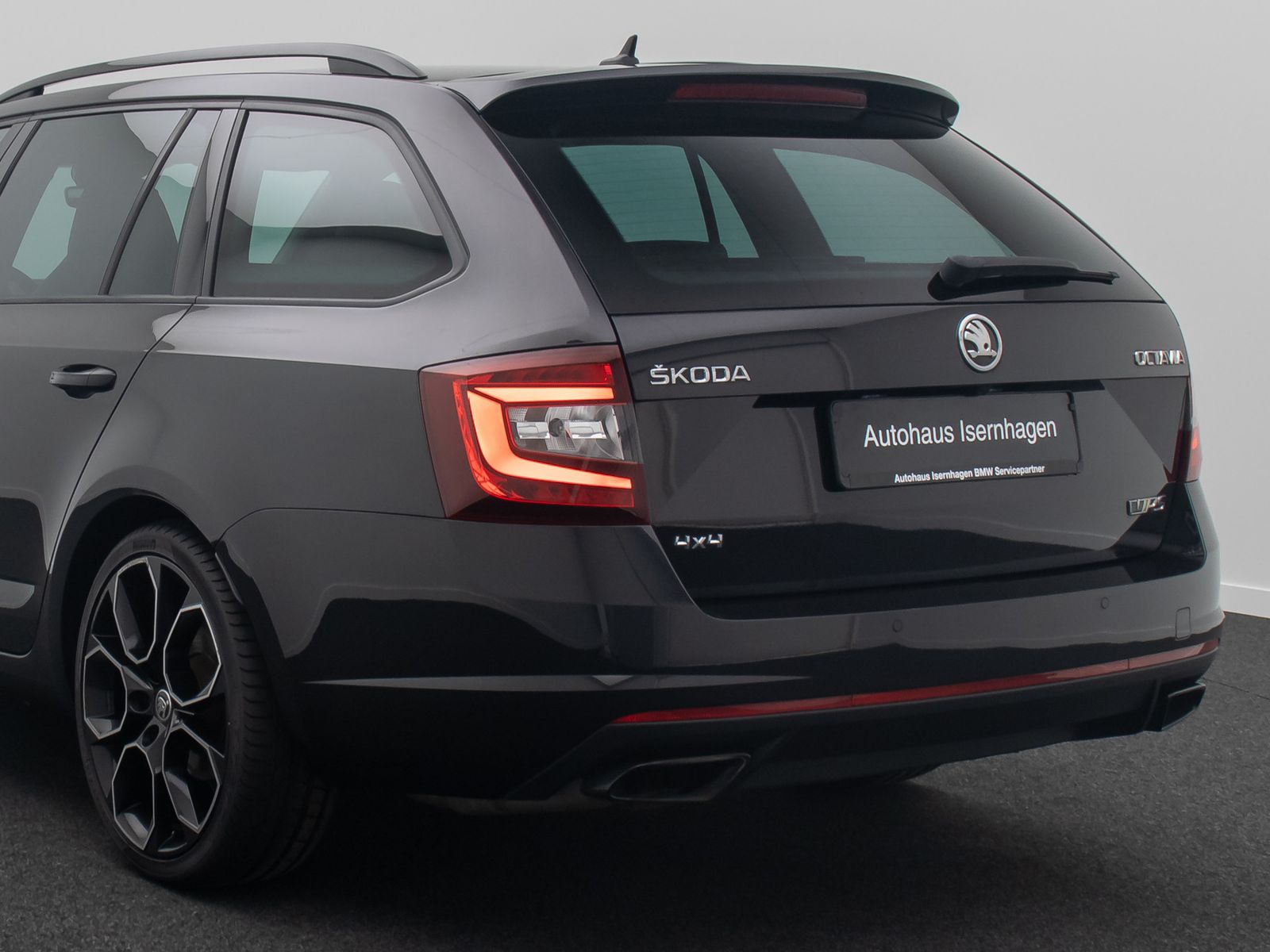 Fahrzeugabbildung SKODA Octavia RS 60 ACC Kamera SoundSys Memory DAB 18"