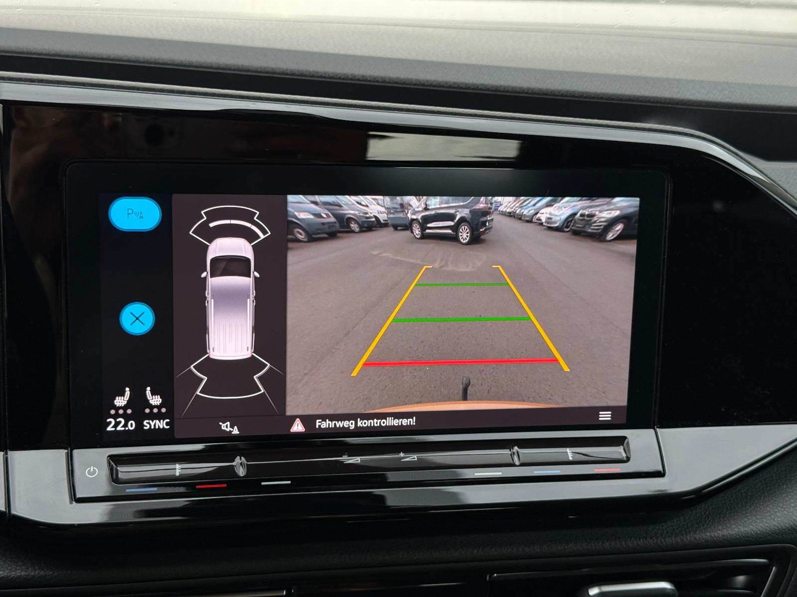 Volkswagen Caddy Style Maxi 7Sitzer ACC AHK Navi LED Kamera