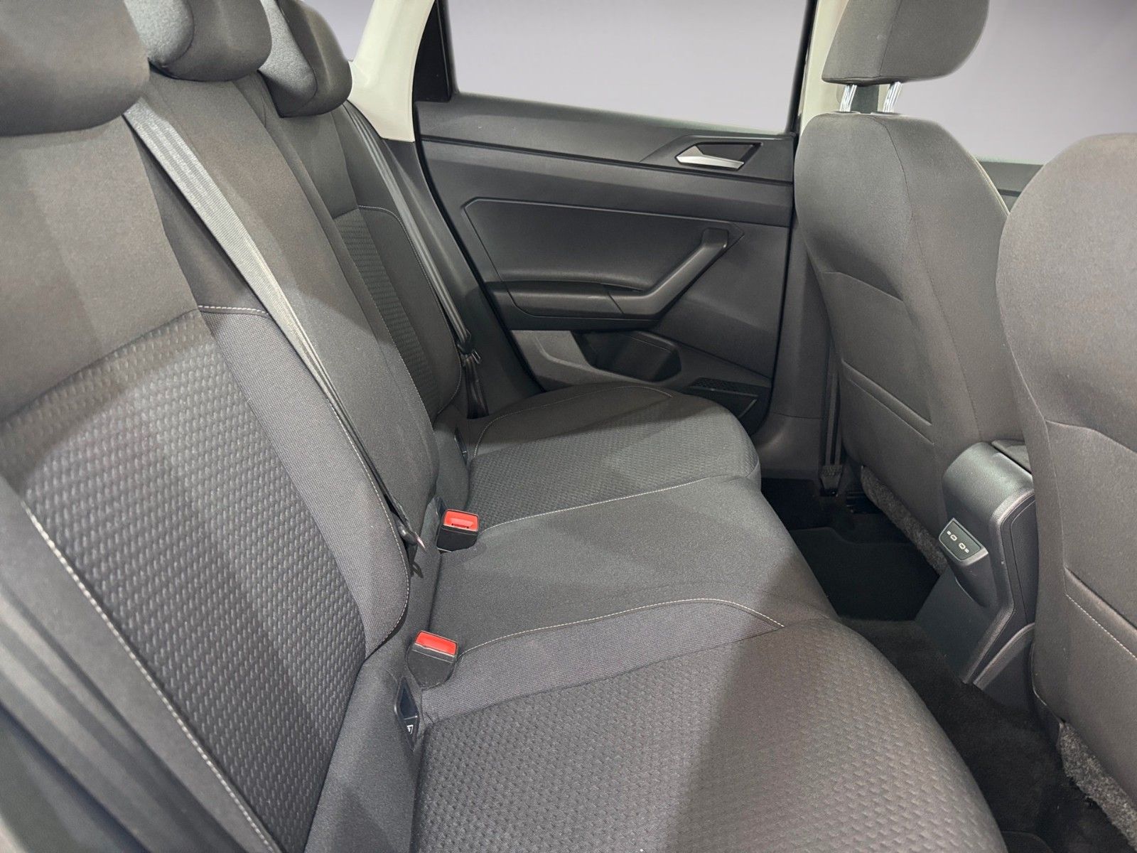 Fahrzeugabbildung Volkswagen Polo VI Comfortline 1.0TSI