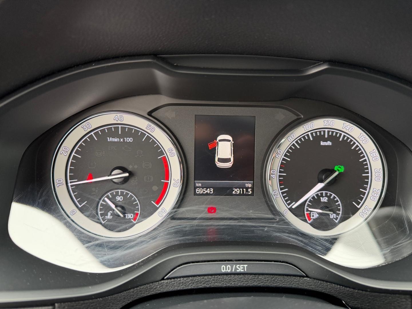 Skoda Karoq 1.5 TSI DSG Style *AHK*hzb Fronts*Navi*SHZ