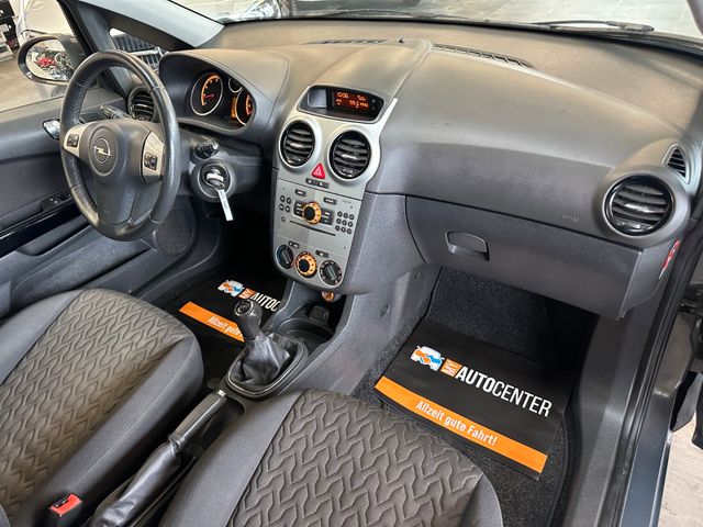 Opel Corsa D Selective *Klimaanlage*