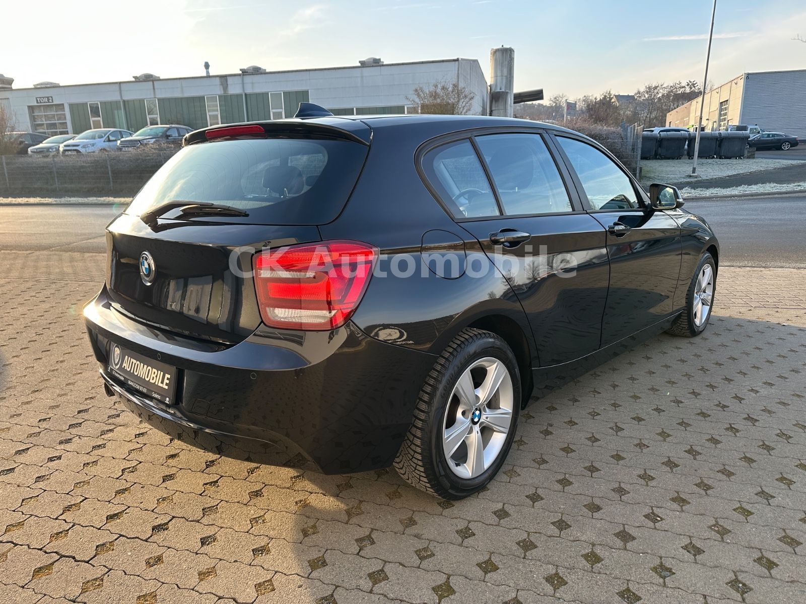 Fahrzeugabbildung BMW 116d  5-trg./Navi/Klimaautomatik/SHZ/PDC
