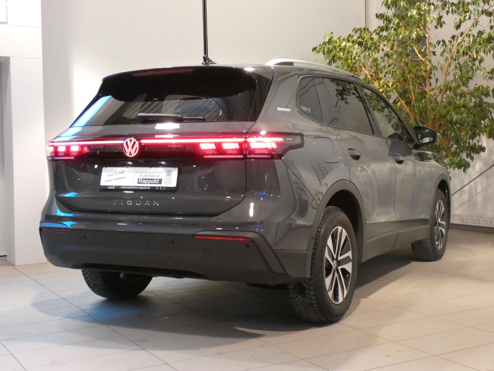 Volkswagen Tiguan 2.0 TDI Energy AHK LED PLUS foto 5