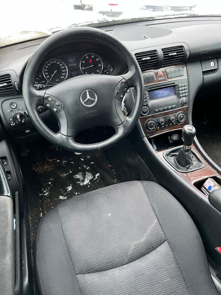 Mercedes-Benz C180 2006 — engine 1.796 cm³, 143 HP (105kW)