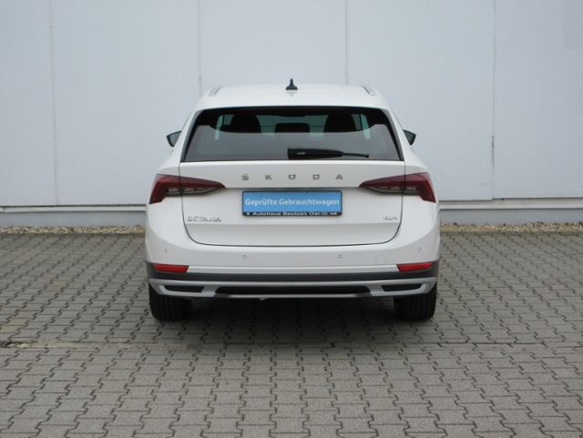 Octavia 2.0 TDI 4x4 DSG Scout AHK/MATRIX/NAVI/IN