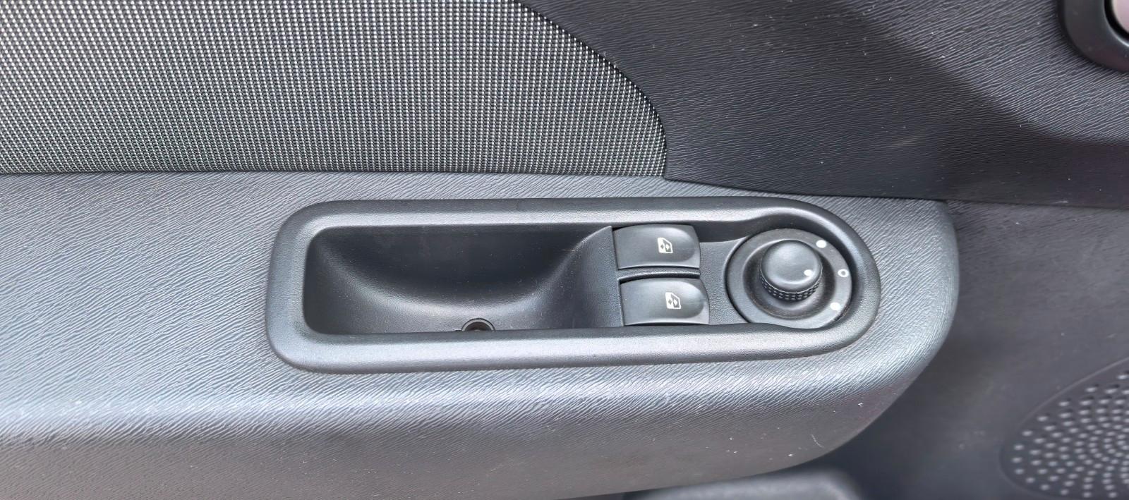 Renault Twingo Pano/Schiebedach/Zahnriemen+Wp neu