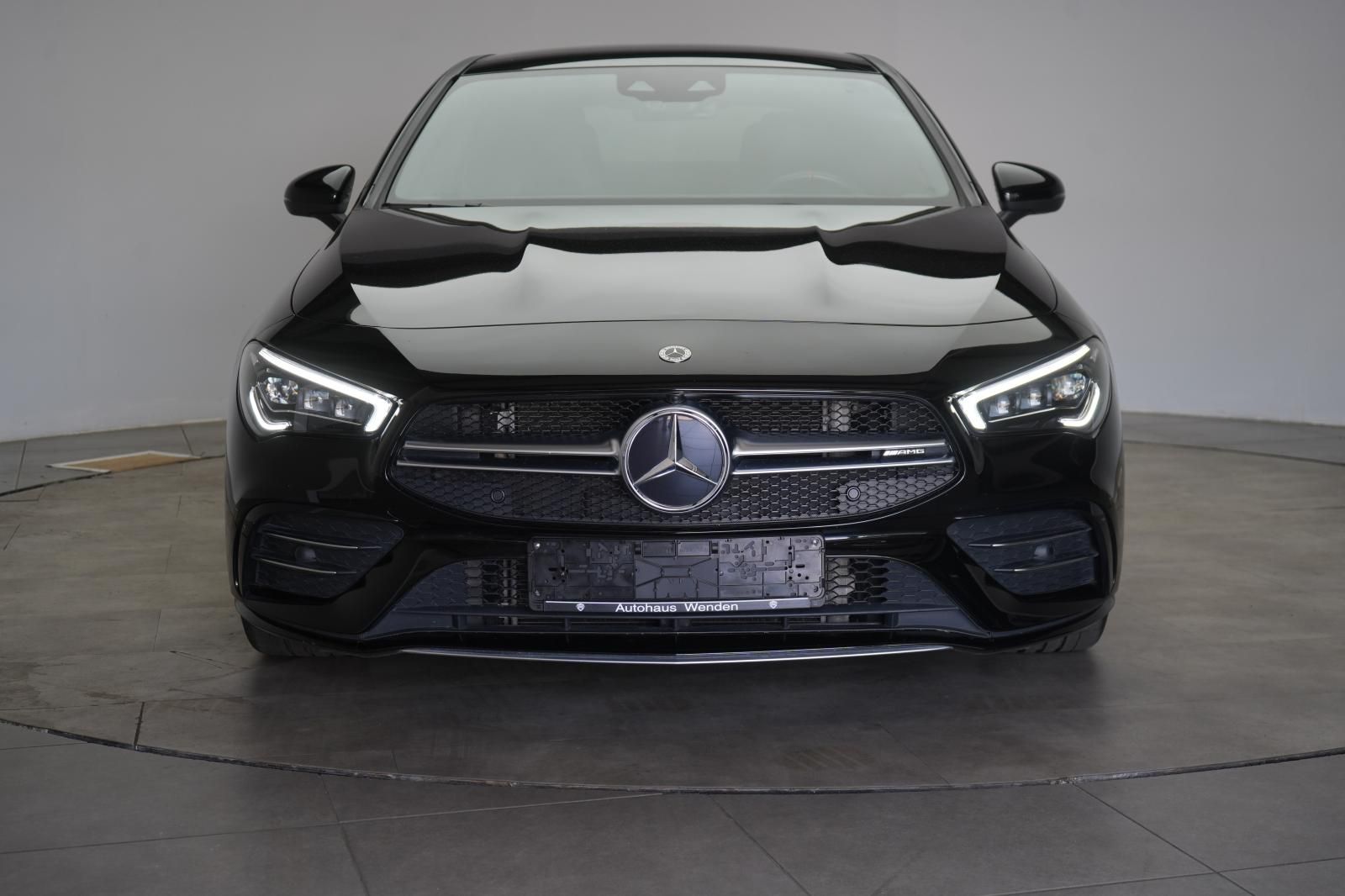 Mercedes-Benz CLA 35 AMG 4Matic Speedshift 7G-DCT Kamera Pano foto 2