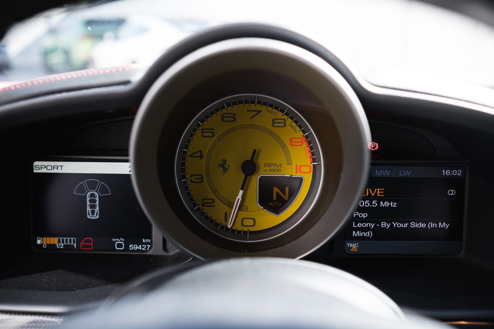 Fahrzeugabbildung Ferrari 458 Italia-Lift-System-Carbon Lenkrad-Kamera
