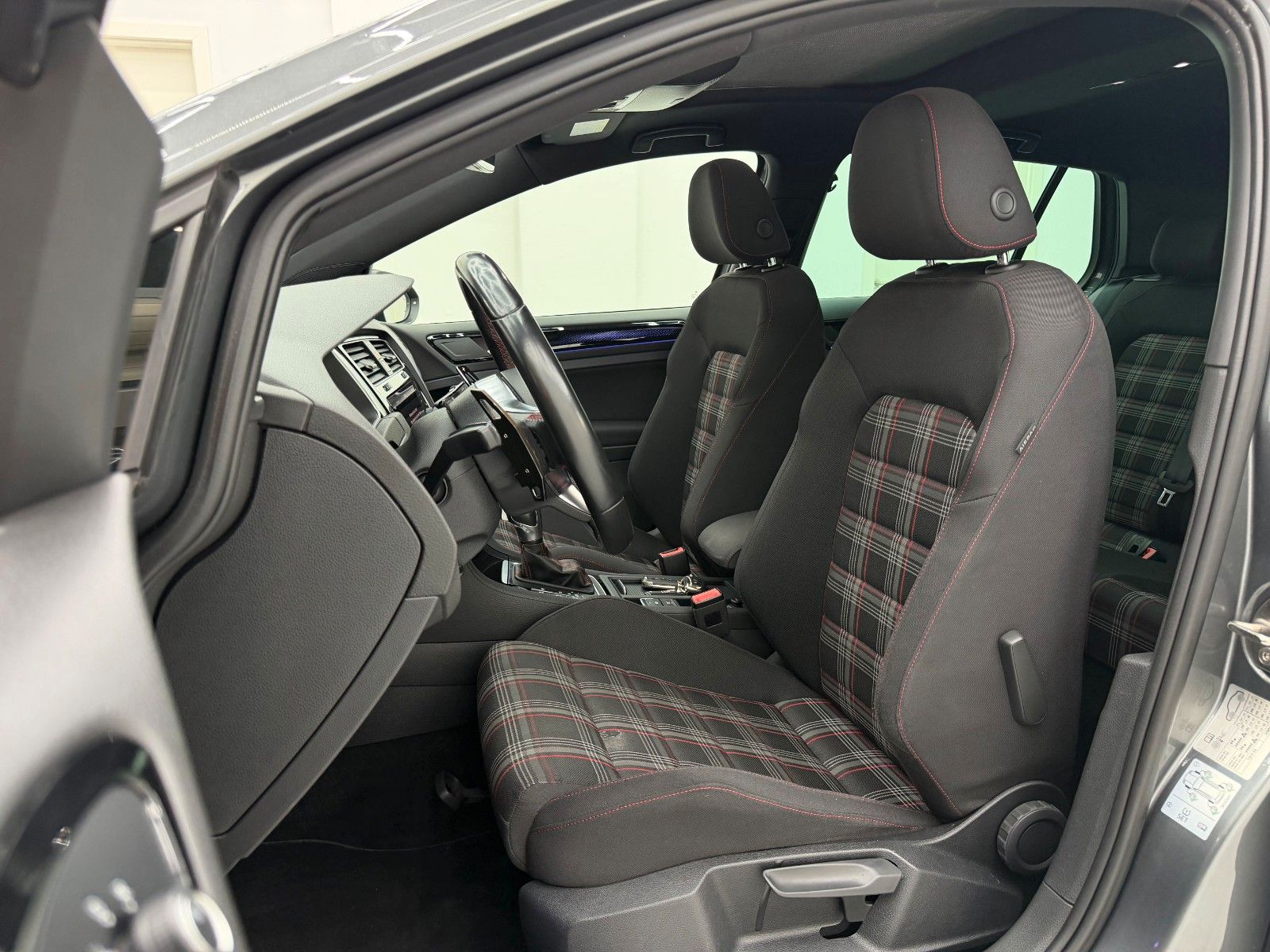 Volkswagen Golf VII Lim. GTI Performance*ACC*PANO*R.KAM* foto 6