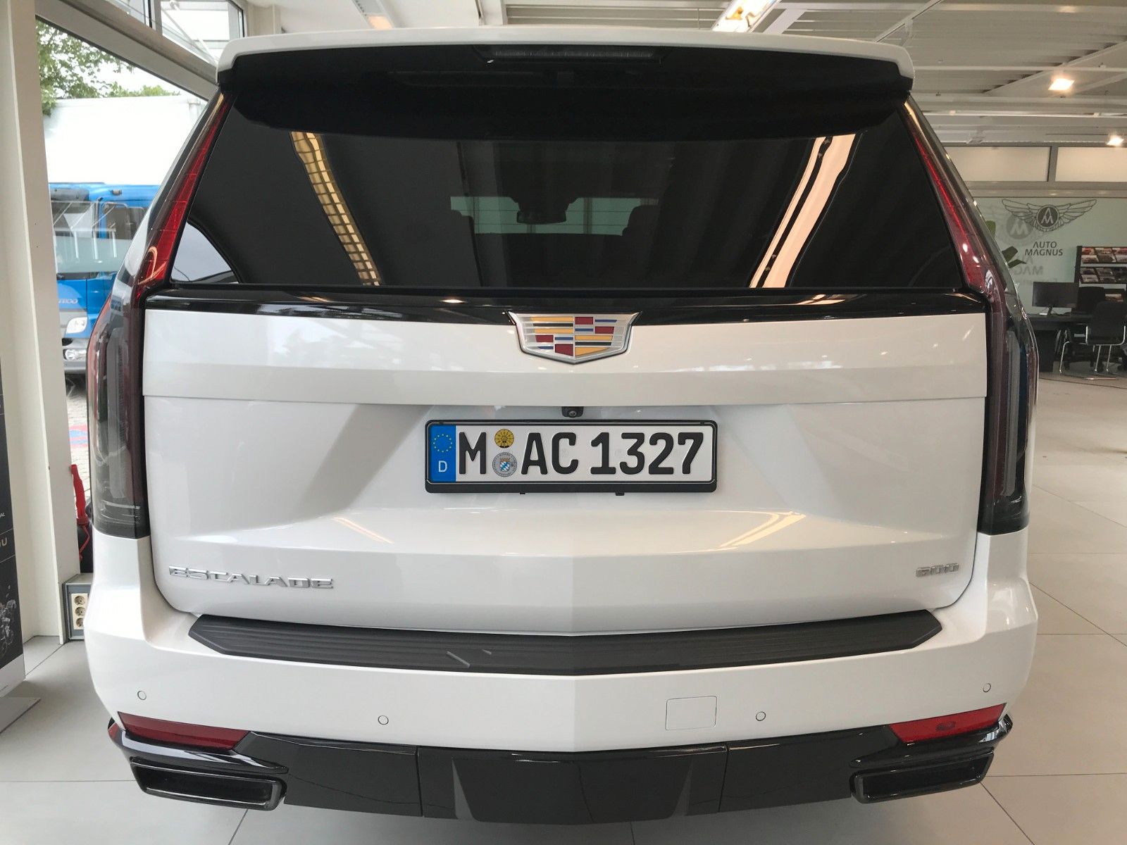 Fahrzeugabbildung Cadillac Escalade Sport Platinum 6.2 V8  4x4