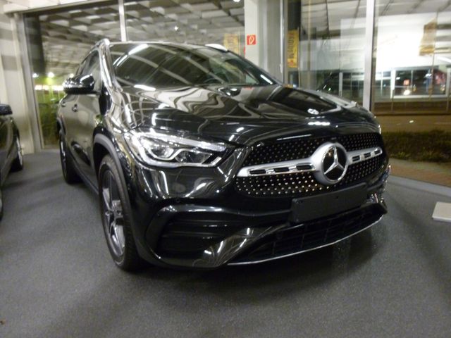 Mercedes-Benz GLA 250 AMG 4M,Panodach,Kamera,Totw,DAB,LED