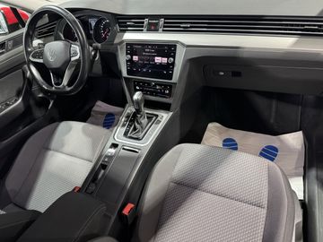 Volkswagen Passat - 9