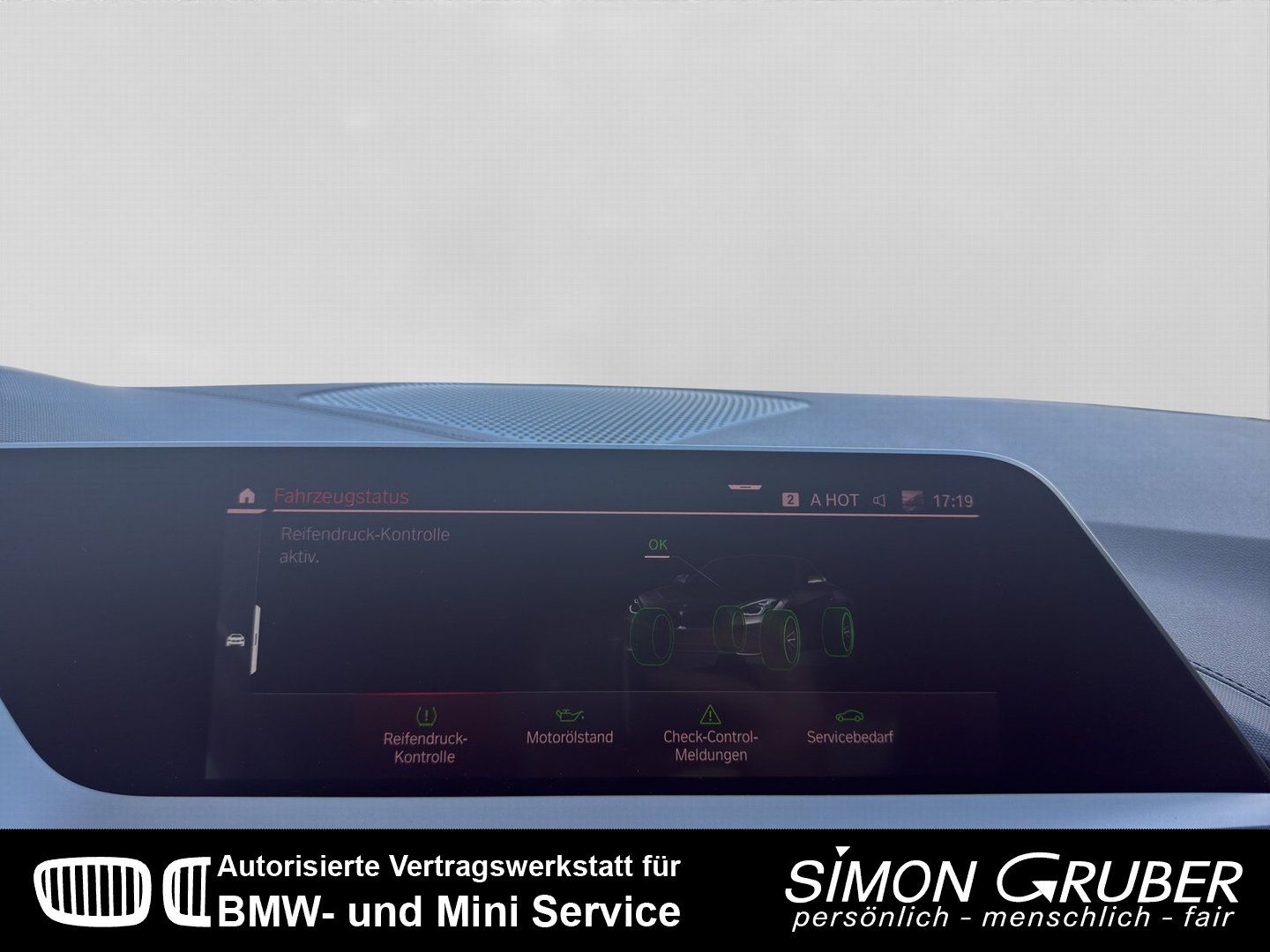 Fahrzeugabbildung BMW Z4 sDrive 20 i Advantage Leder Navi Live Prof