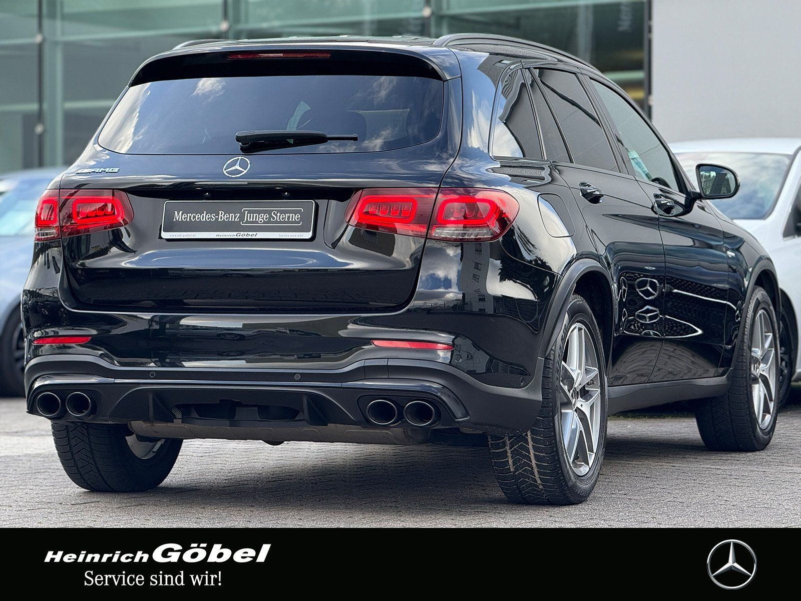 Fahrzeugabbildung Mercedes-Benz GLC 43 AMG*AHK*PANORAMA*AMBIENTE*NIGHTPAKET*