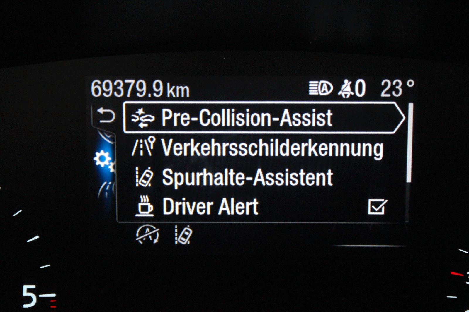 Fahrzeugabbildung Ford Focus Titanium Automatik AHK LED ACC WinterPak.