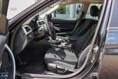 BMW 316d Touring / NAVI BUSINESS / SITZHEIZUNG / PDC BMW 316d Touring / NAVI BUSINESS / SITZHEIZUNG / PDC