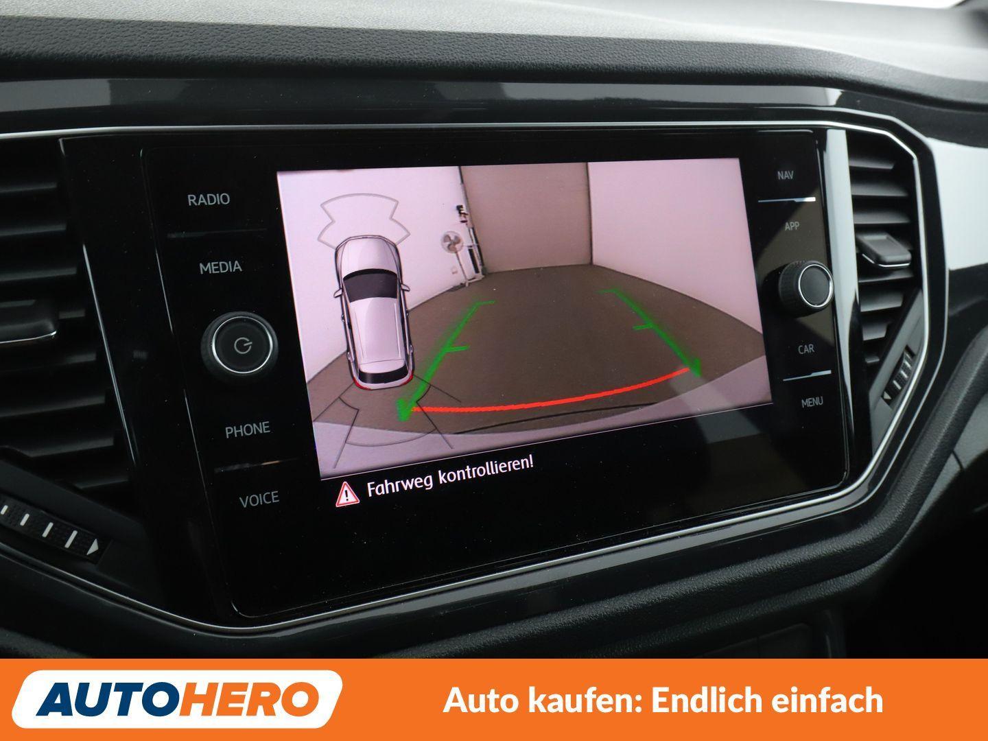 Volkswagen T-Roc 1.5 TSI ACT Sport Aut.*NAVI*CAM*ACC*