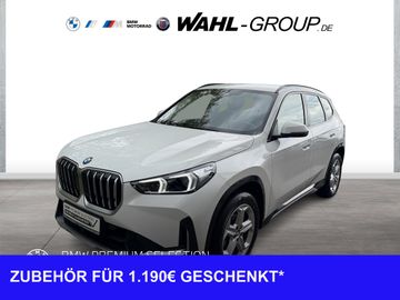 BMW Leasingangebot: BMW X1 xDrive20d xLine AHK DrivingAss+ HarmanKardon 