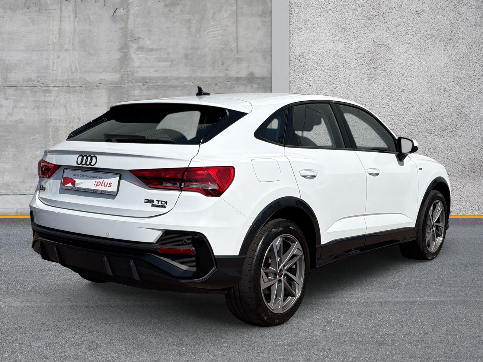 Audi Q3 Sportback 35 TDI qu S line AHK STANDHZG PANO  foto 3