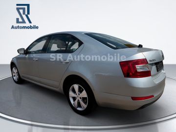 Skoda Octavia - 3