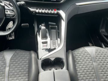 Bild 15 Peugeot 3008 Plug-In Hybrid Roadtrip - Navi | RFK | SHZ