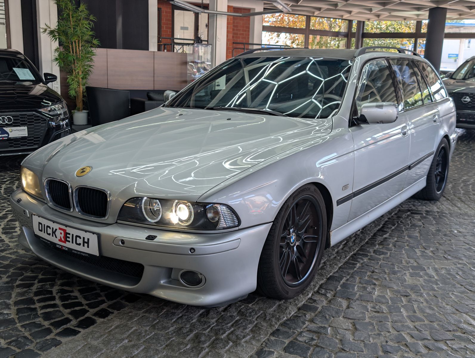 Fahrzeugabbildung BMW 530 i 3.0 Shadow M Sport LPG*MEMO*TEMP*SHZ*XENON