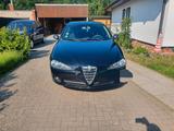 Alfa Romeo 147 , 1,6 (TüV ist VS) - Alfa Romeo 147 aus 2008