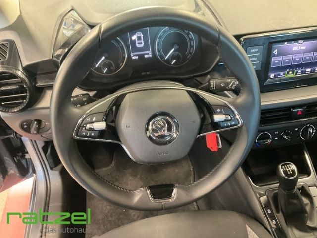 Fahrzeugabbildung SKODA Fabia Active 1.0 LED Sperrdiff. DAB Spurhalteass